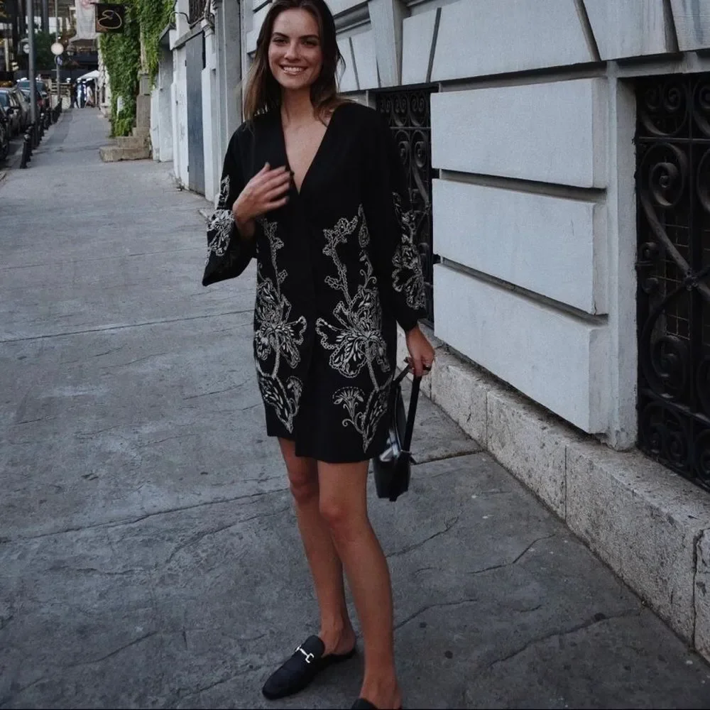 H&M Limited Embroidered Kaftan Dress - Picture 5 of 10